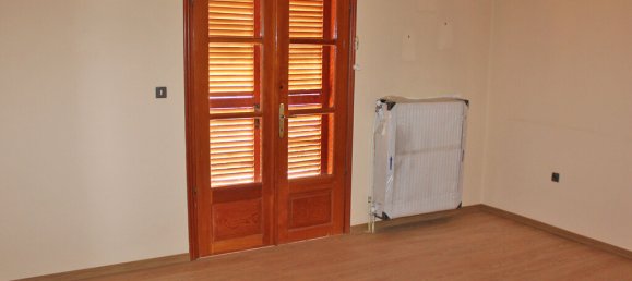 Коммерческая недвижимость с 4 спальнями в Пиерия, Греция № 3246 14