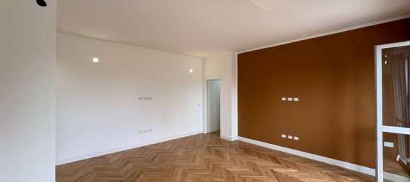 3 غرف نوم شقة في Novate Milanese, Italy رقم 360715 2