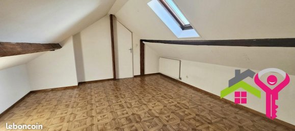 2 bedrooms House in Querenaing, France No. 159681 6