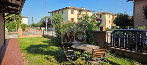 Casa de 3 dormitorios en Rubiera, Italy No. 269555 42