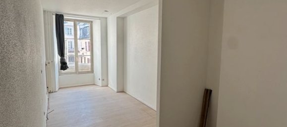 Apartamento de 3 dormitorios en Strasbourg, France No. 332040 3