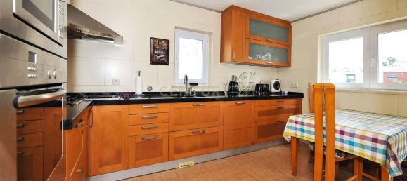 4 bedrooms Villa in Almada, Portugal No. 134204 16