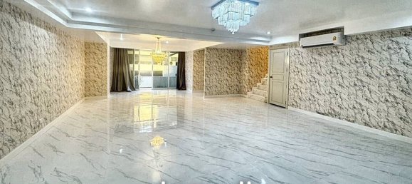 4 bedrooms Duplex in Bangkok, Thailand No. 13808 5