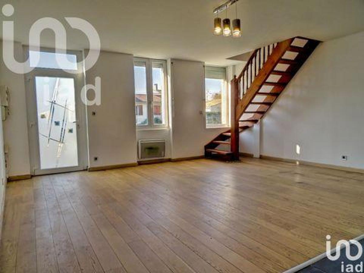 3 غرف نوم منزل في Lamarque, France رقم 4698