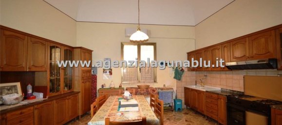 Edificio de 4 dormitorios en Mazara del Vallo, Italy No. 165475 3