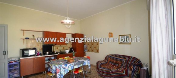 Edificio de 4 dormitorios en Mazara del Vallo, Italy No. 165475 11