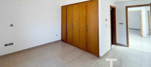 4 bedrooms Villa in Jumeirah Park, UAE No. 28489 16