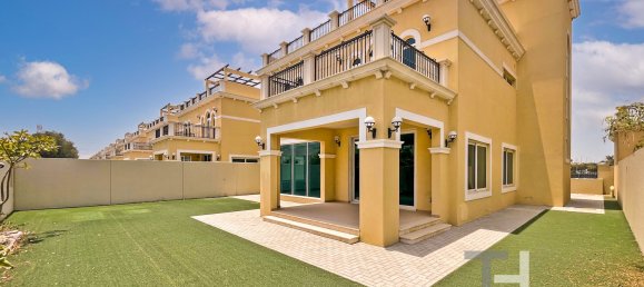 4 bedrooms Villa in Jumeirah Park, UAE No. 28489 2