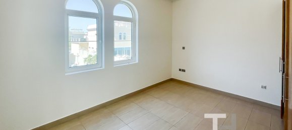 4 bedrooms Villa in Jumeirah Park, UAE No. 28489 15