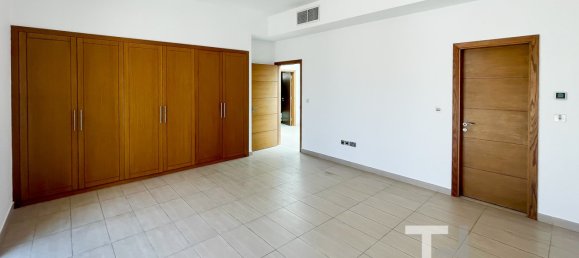 4 bedrooms Villa in Jumeirah Park, UAE No. 28489 21