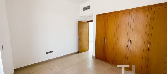 4 bedrooms Villa in Jumeirah Park, UAE No. 28489 13