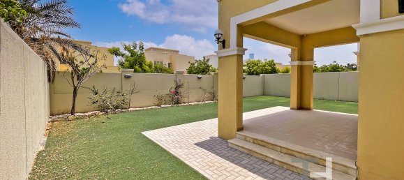 4 bedrooms Villa in Jumeirah Park, UAE No. 28489 4