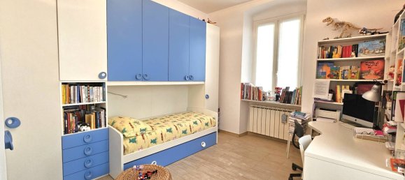 3 rooms Apartment in Genoa, Italy No. 163548 12
