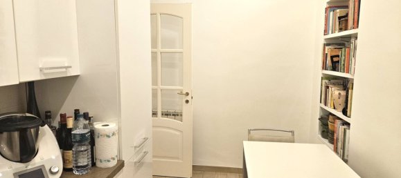 3 rooms Apartment in Genoa, Italy No. 163548 6