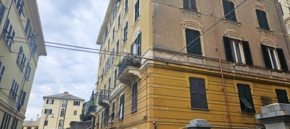 3 rooms Apartment in Genoa, Italy No. 163548 18