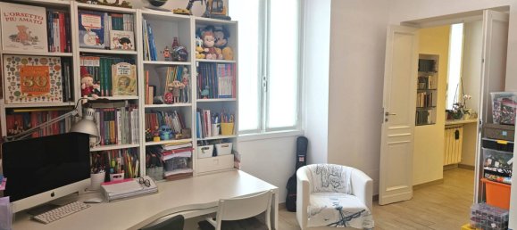 3 rooms Apartment in Genoa, Italy No. 163548 11