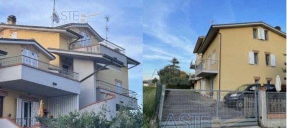 Квартира с 3 комнатами в Озимо, Италия № 280177 20