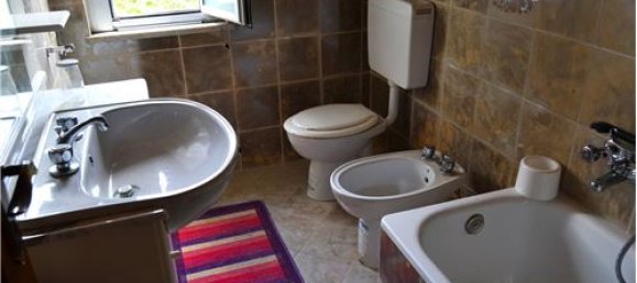 4 bedrooms Apartment in Rezzoaglio, Italy No. 279172 11