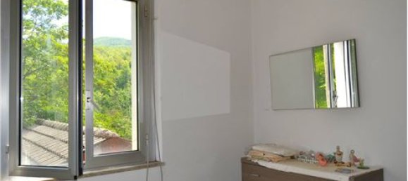 4 bedrooms Apartment in Rezzoaglio, Italy No. 279172 10