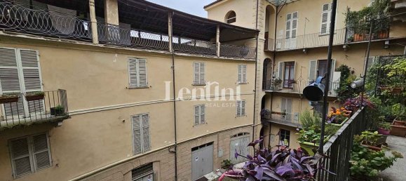5 rooms Apartment in Casale Monferrato, Italy No. 273140 13