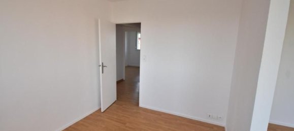 3 Schlafzimmer Wohnung in Rousies, France, Nr. 88817 8