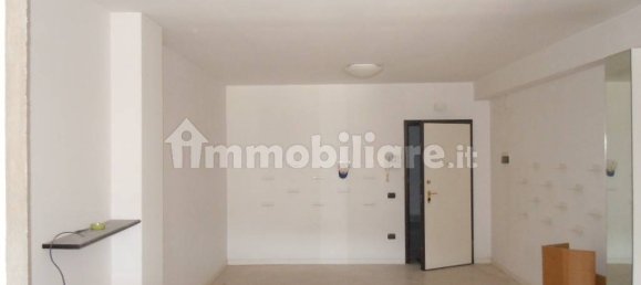 Gewerbliche Immobilie in Porto San Giorgio, Italy 125m², Nr. 202203 4