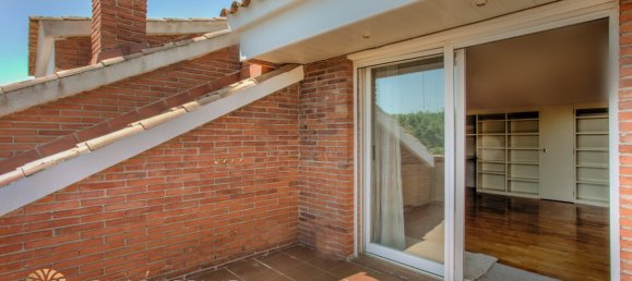 Adosado de 4 dormitorios en Gavà, Spain No. 120 9