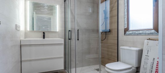 2 bedrooms Apartment in Granada, Spain No. 137055 10