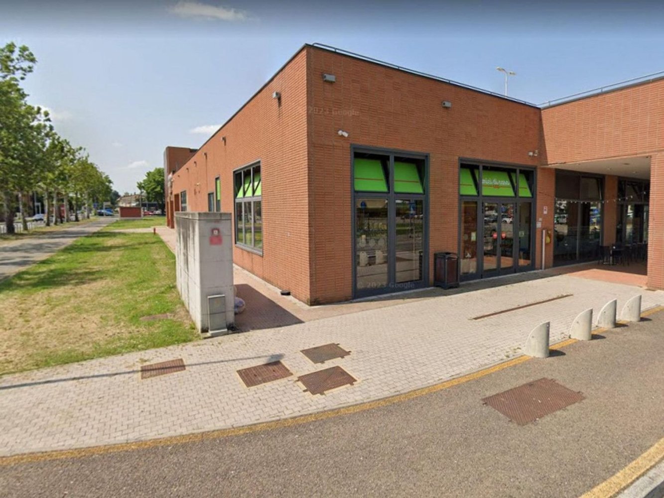 445m² Commercial property in Nonantola, Italy No. 372512