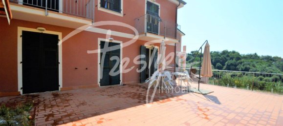 3 bedrooms Villa in La Spezia, Italy No. 216262 3