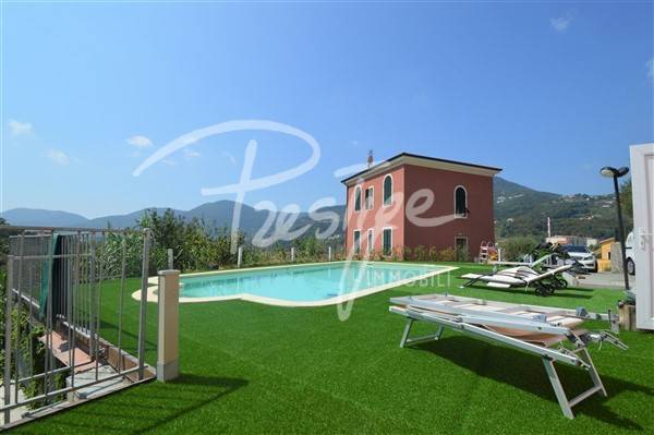 3 bedrooms Villa in La Spezia, Italy No. 216262