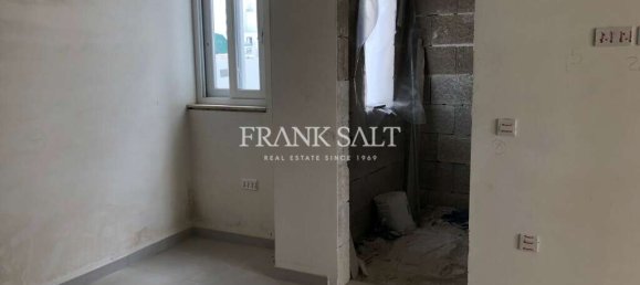 Magasin à Gzira, Malta 47m² No. 13590 3