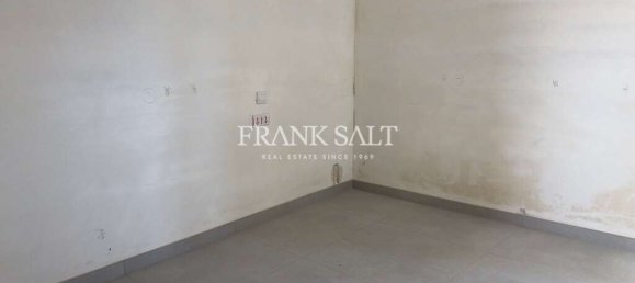 Magasin à Gzira, Malta 47m² No. 13590 2