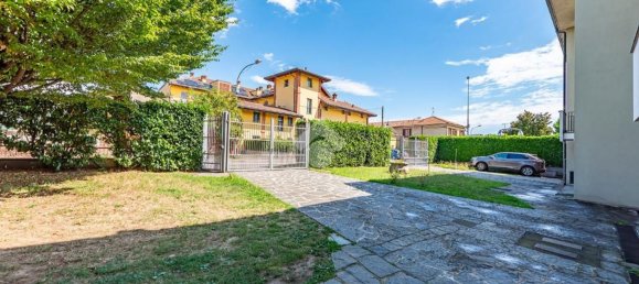 5 rooms House in Arese, Italy No. 267984 42