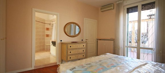 Apartamento T2 em Parma, Italy N.º 287983 23