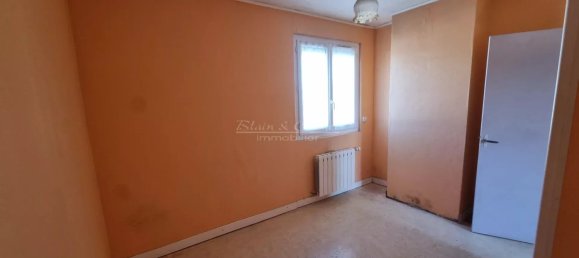 3 bedrooms House in Chalette-sur-Loing, France No. 250870 5