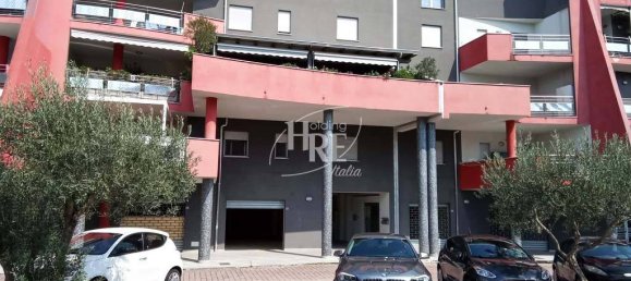 1 room Commercial property in Montalto Uffugo, Italy No. 339934 2