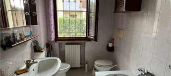 2 bedrooms Villa in Porto Mantovano, Italy No. 345618 7