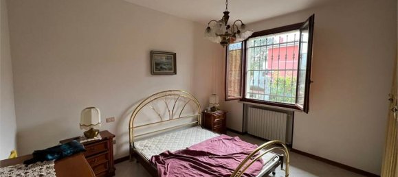 2 bedrooms Villa in Porto Mantovano, Italy No. 345618 4