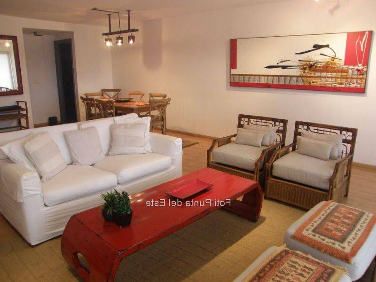 3 bedrooms Apartment in Punta del Este, Uruguay No. 2164