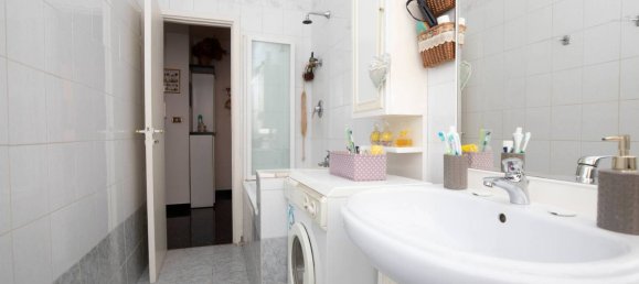 Apartamento T2 em Genoa, Italy N.º 371146 11