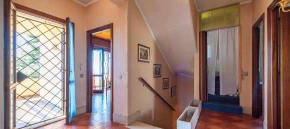 7 rooms Villa in Rocca di Papa, Italy No. 34714 3