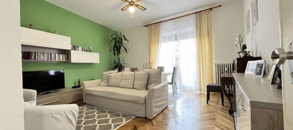 4 bedrooms Apartment in Chieri, Italy No. 326808 2