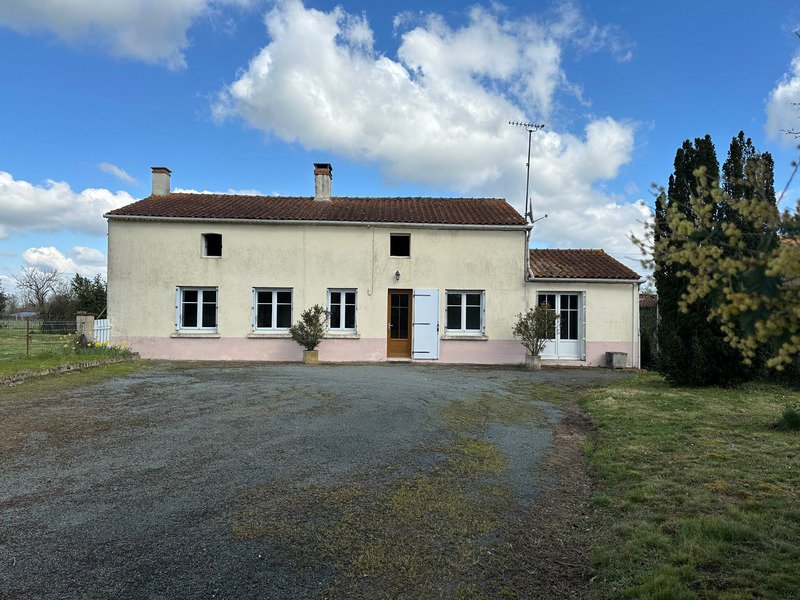 2 bedrooms House in Vendee, France No. 181286