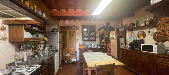 16 rooms House in Figline e Incisa Valdarno, Italy No. 218096 9