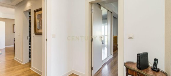 4 bedrooms Apartment in Lisbon, Portugal No. 125173 8