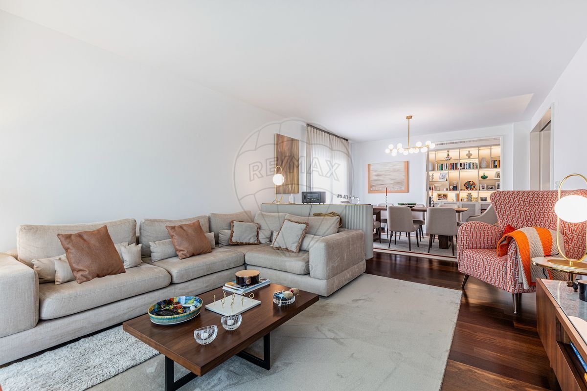 3 bedrooms House in Lisbon, Portugal No. 201768