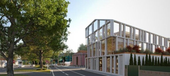 493m² Land in Porto, Portugal No. 117007 2