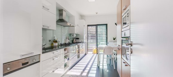 3 bedrooms Apartment in Oeiras, Portugal No. 241943 7