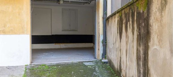 13 rooms Apartment in Rome, Italy No. 210416 24